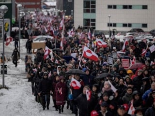 Ülkenin gördüğü en büyük protesto: Grönland satılık değil