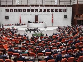 En düşük emekli aylığını artıran kanun teklifi TBMM Genel Kurulu’nda
