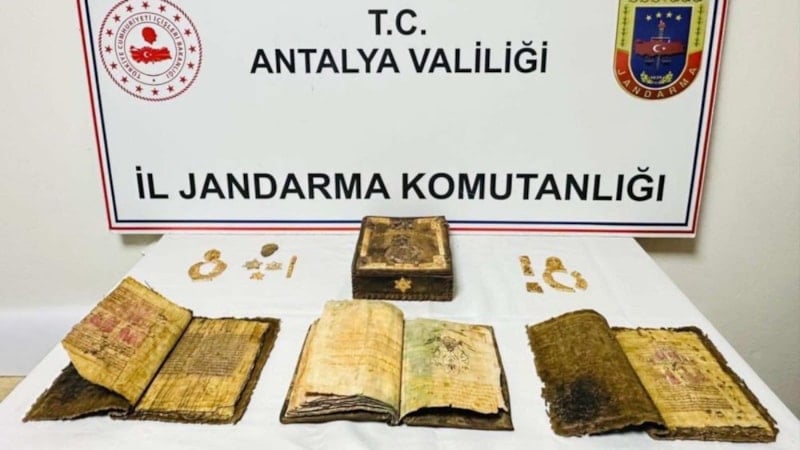 Antalya’da tarihi eser operasyonu