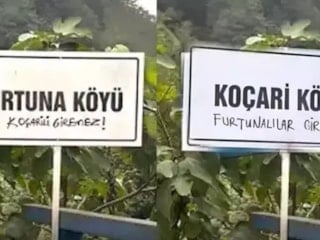 Taşacak Bu Deniz'in "giremez" yazan köy tabelaları değişti! İşte yeni Koçari ve Furtuna tabelası...