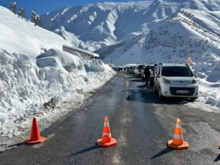 Şırnak-Hakkari yolunda çığ riski