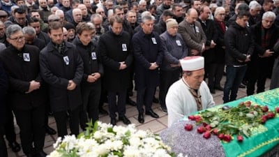 Özgür Özel, CHP'li Meliha Nalan Can'ın eşinin cenazesine katıldı