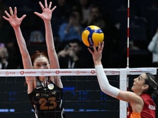 VakıfBank, Galatasaray karşısında zorlanmadı