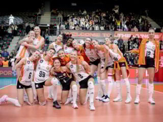 Eczacıbaşı, Bahçelievler Belediyespor'a set vermedi