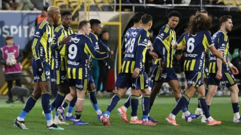 FB Avrupa maçı şifresiz mi? Fenerbahçe- Aston Villa maçı saat kaçta? CANLI İZLE
