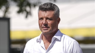 Sadettin Saran, 'yasadışı bahis reklamı' davasında hakim karşısına çıktı