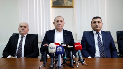 Gürsel Tekin’den disipline sevk edilen Yazıhan Belediye Başkanı’na destek