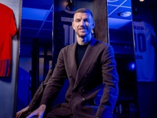 Edin Dzeko, Schalke 04'e transfer oldu
