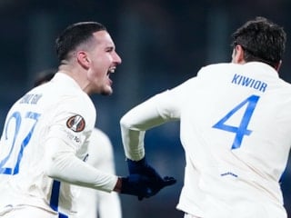 Deniz Gül son dakikada attı! Porto, Viktoria Plzen'le berabere kaldı