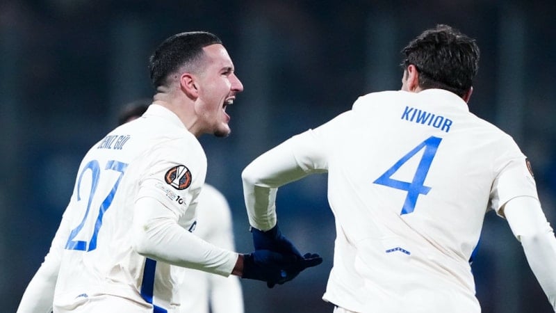 Deniz Gül son dakikada attı! Porto, Viktoria Plzen'le berabere kaldı