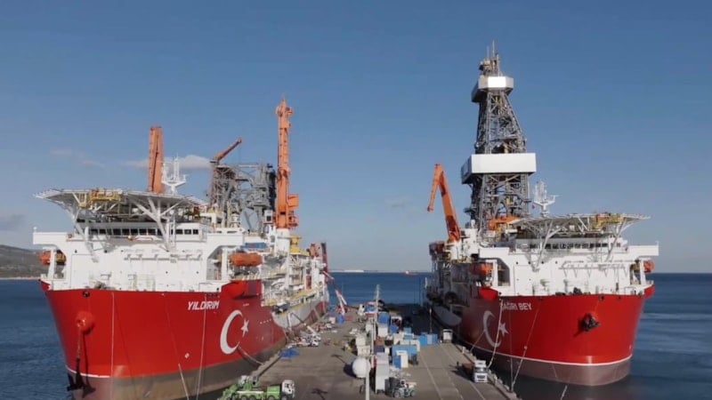 Bakan Bayraktar: Yıldırım Karadeniz’de, Çağrı Bey Somali’de ilk sondajı yapacak