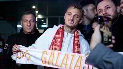 Galatasaray, Noa Lang'ı İstanbul'a getirdi