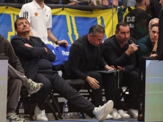 İsrail’de Ergin Ataman'a çirkin saldırı