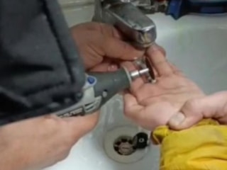 Diyarbakır’da parmağı metal paraya sıkışan çocuğa itfaiye yetişti