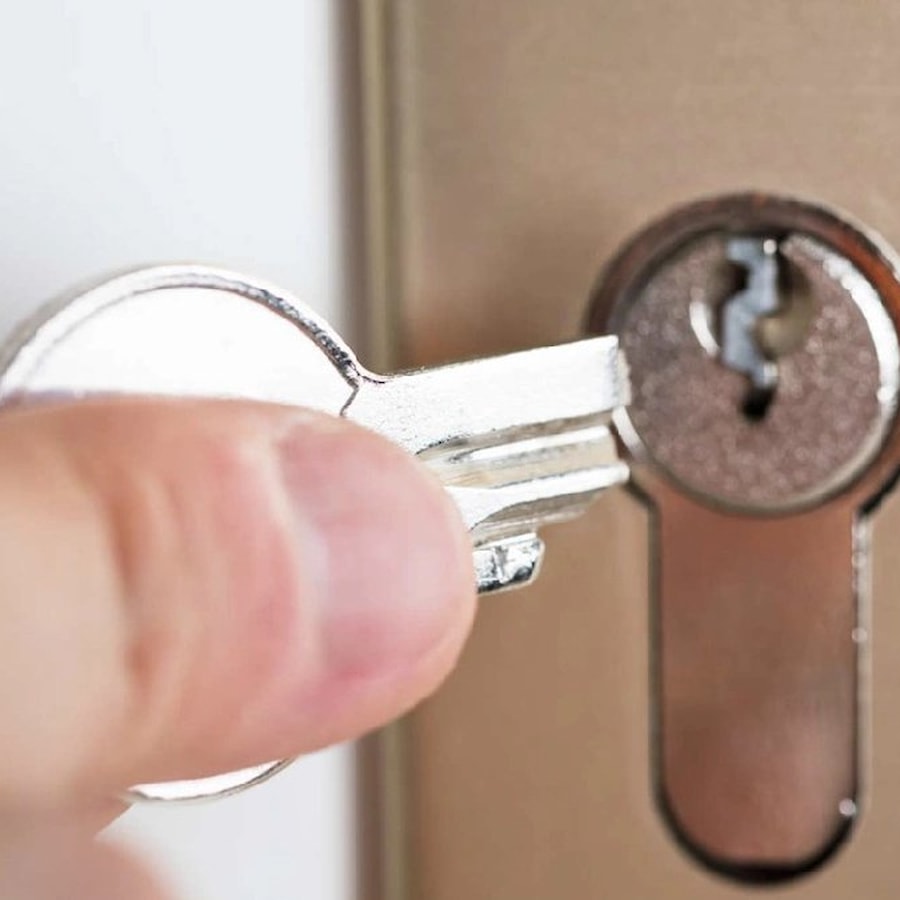 Çilingir sırrı verdi: Kırık anahtarı saniyeler içinde çıkaran yöntem -  Ensonhaber