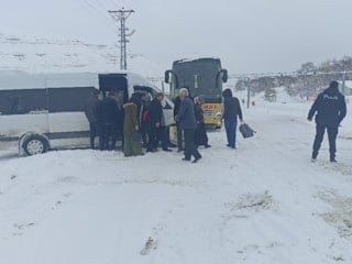 Kar ve tipi ulaşımı durdurmuştu: Malatya–Sivas yolu yeniden trafiğe açıldı