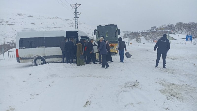 Kar ve tipi ulaşımı durdurmuştu: Malatya–Sivas yolu yeniden trafiğe açıldı