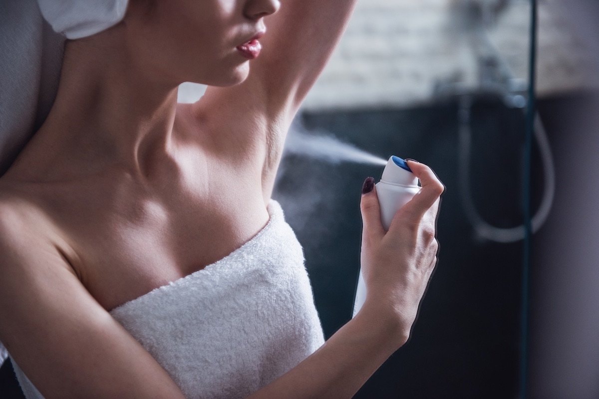 Terleme ve Koku Sorununda Deodorant ile Antiperspirantın Farklı Rolleri