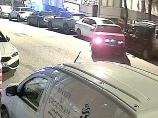 Karabük'te alkollü sürücü park halindeki araçlara çarpıp kaçtı