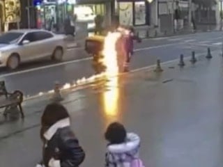 Tekirdağ'da seyir halindeki motosiklet alev aldı