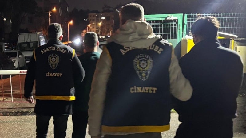 Manisa'da kuyumcu soyan zanlılar İzmir'de yakalandı