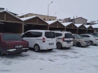 Tercan’da dondurucu soğuk pazarı vurdu: Tezgâhlar açılmadı