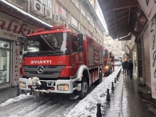 Gaziantep’te iş yarinde yangın: 6 kişi dumandan etkilendi