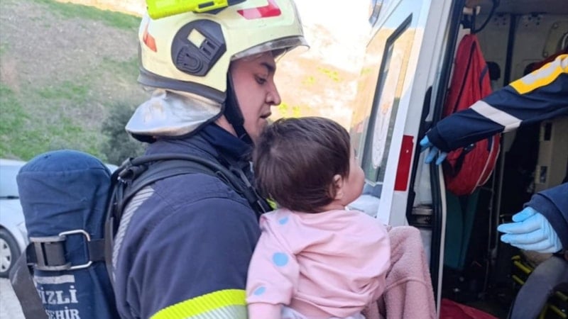 Denizli’de apartman dairesinde yangın: 20 kişi tahliye edildi