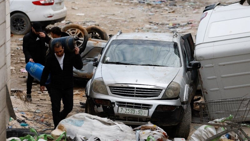 İsrailli yerleşimcilerin, Batı Şeria'daki saldırıları 15 aileyi yerinden etti