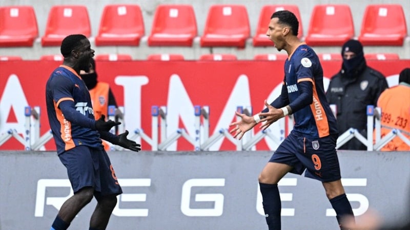 Başakşehir, Kayserispor'u 3 golle geçti