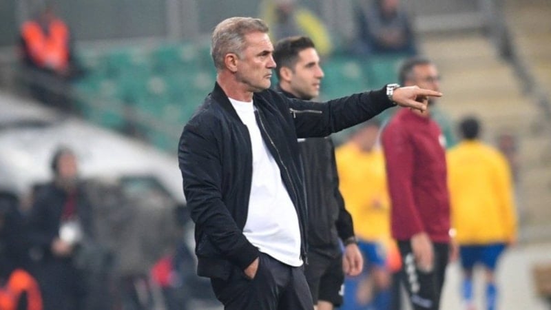 Bursaspor’da Tahsin Tam ile yollar ayrıldı