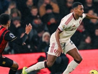 Liverpool, Bournemouth'a kaybetti