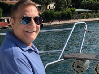 Mehmet Ali Erbil: Sifonu 5 tuvaletten sonra çekiyorum