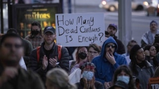 Minneapolis’te Federal Bina önünde protesto düzenlendi