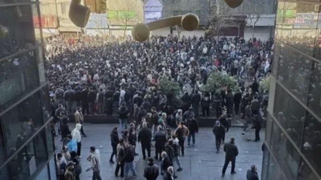 İran'da internet kesintisinin ekonomiye günlük zararı: 20 milyon doları aştı