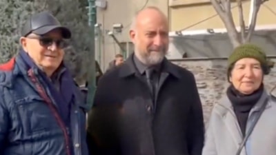 Haldun Dormen'in cenaze töreninde fotoğraf çektirme kuyruğu