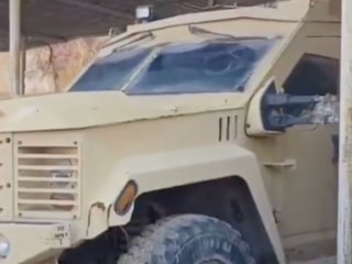 Suriye ordusu, YPG'li teröristlerin kaçarken geride bıraktığı tankları ele geçirdi