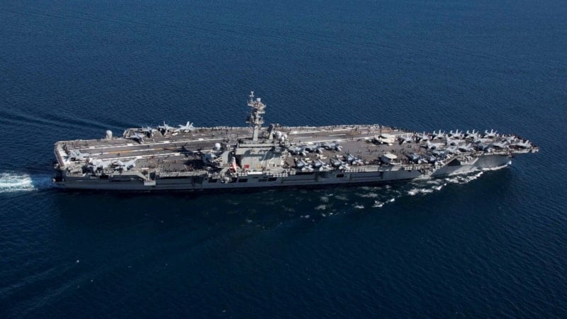 ABD'nin USS Abraham Lincoln uçak gemisi İran açıklarına ulaştı