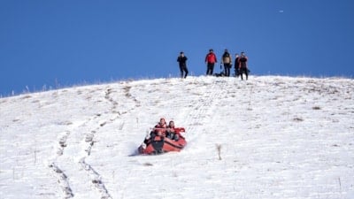 Erzurum’da dondurucu soğukta macera