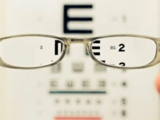 SGK gözlük desteği 2026 ne kadar, kaç TL? Çerçeve ve cam katkı ücretleri...