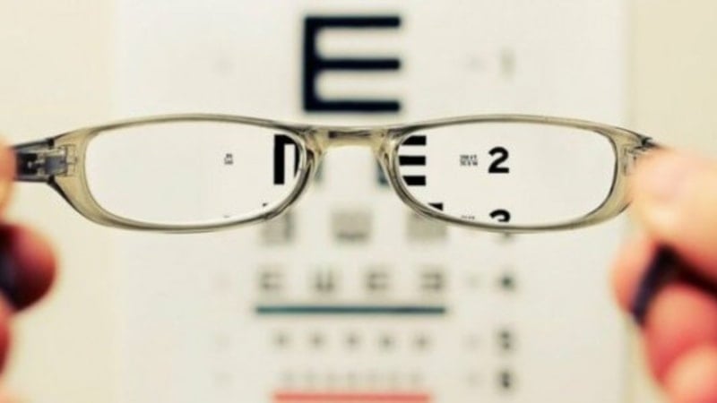 SGK gözlük desteği 2026 ne kadar, kaç TL? Çerçeve ve cam katkı ücretleri...
