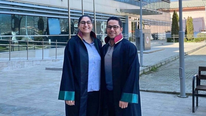 İstanbul'da üzerine kedi düştü, mahkemeye taşıdı