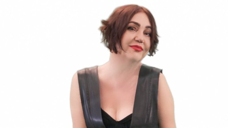 Nazan Öncel'den evlilik sözleşmesi sorularına tepki: Gelinimin haysiyetiyle oynamam