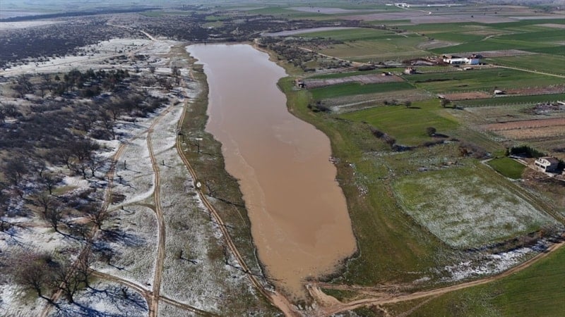 Yağışlar Karahıdır Göleti’ne can verdi