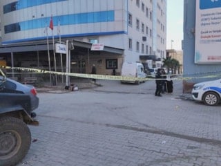 Mardin’de hastane önünde silahlı kavga