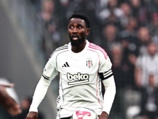 Beşiktaş duyurdu! Wilfred Ndidi'nin babası vefat etti
