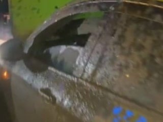 İstanbul'da bindikleri taksinin şoförünü darbedip ücret ödemeden kaçtılar