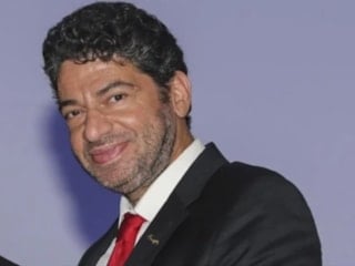 Şarkıcı Hakan Taşıyan kalp krizi geçirdi