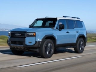 Toyota'dan gizemli paylaşım: Yeni SUV hakkında ilk ipucu geldi