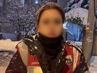 Gaziantep’te jandarma kılığına giren kadın yakalandı